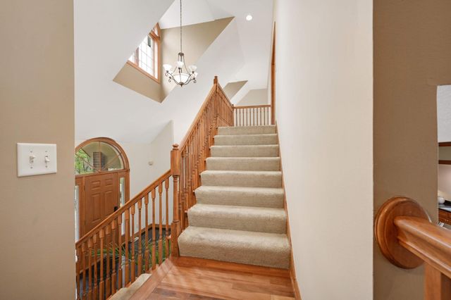 6507 Orchard Ridge Trail, Woodbury, MN 55129