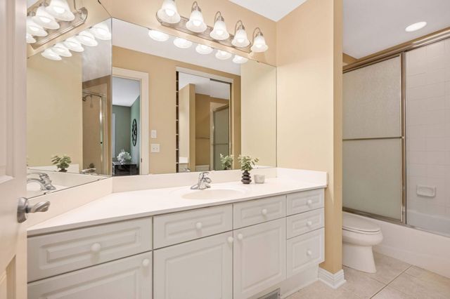 6507 Orchard Ridge Trail, Woodbury, MN 55129