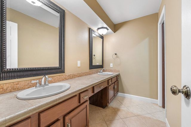 5664 Santiago Circle, Boca Raton, FL 33433