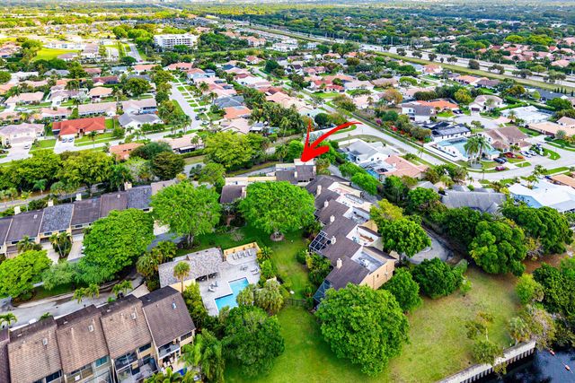 5664 Santiago Circle, Boca Raton, FL 33433