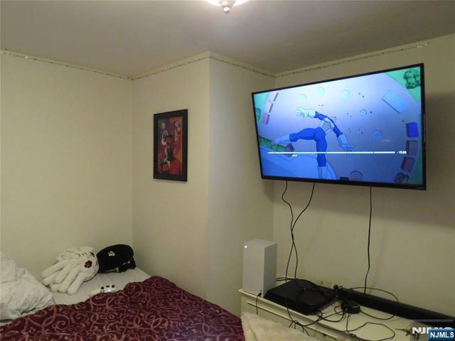 838 Paulison Avenue 2nd Fllo, Clifton, NJ 07011