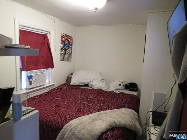 838 Paulison Avenue 2nd Fllo, Clifton, NJ 07011