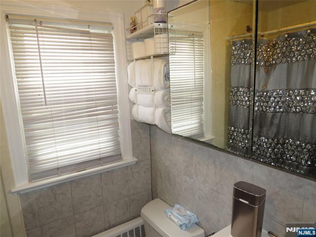 838 Paulison Avenue 2nd Fllo, Clifton, NJ 07011