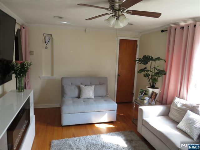 838 Paulison Avenue 2nd Fllo, Clifton, NJ 07011