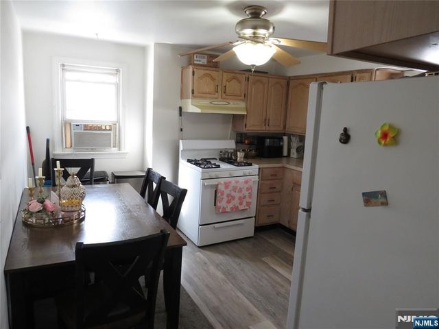 838 Paulison Avenue 2nd Fllo, Clifton, NJ 07011