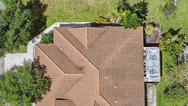 4701 SW 13th Street, Deerfield Beach, FL 33442