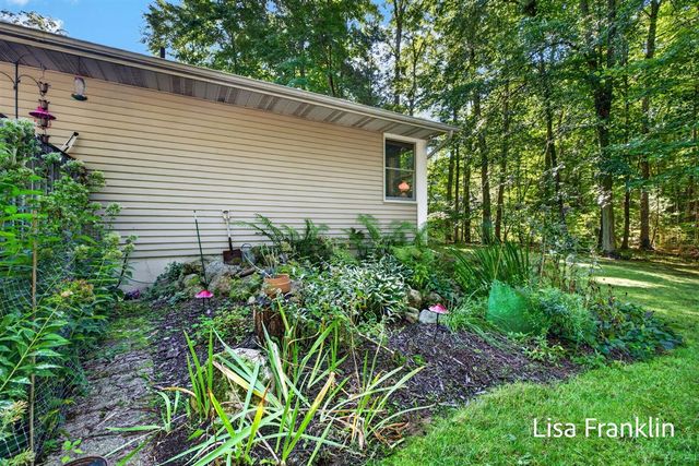14595 State Road, Spring Lake, MI 49456