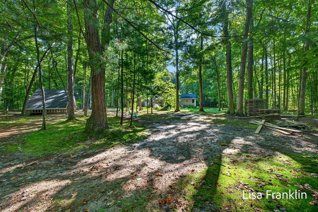 14595 State Road, Spring Lake, MI 49456