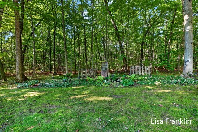 14595 State Road, Spring Lake, MI 49456