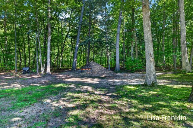 14595 State Road, Spring Lake, MI 49456