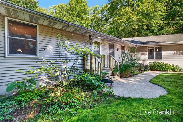 14595 State Road, Spring Lake, MI 49456