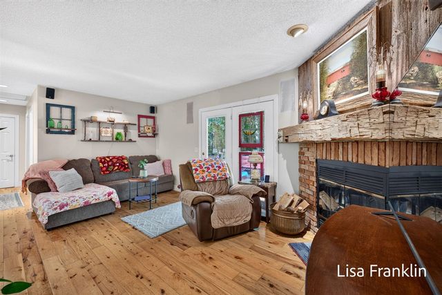 14595 State Road, Spring Lake, MI 49456