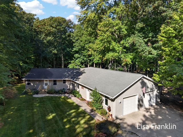 14595 State Road, Spring Lake, MI 49456