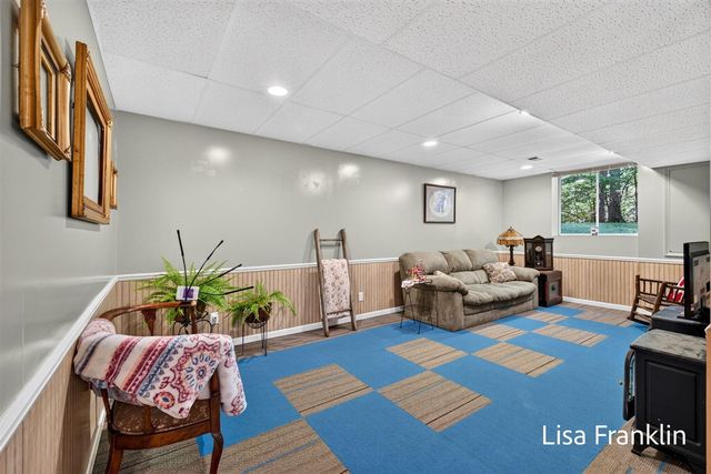 14595 State Road, Spring Lake, MI 49456