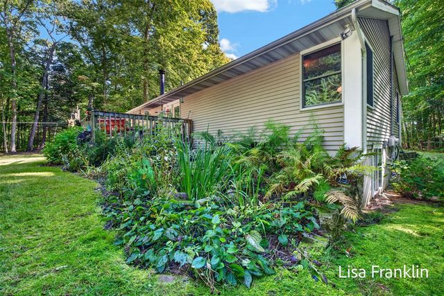 14595 State Road, Spring Lake, MI 49456