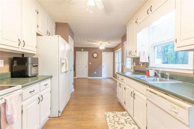 70 Summer Walk Drive, Covington, GA 30016