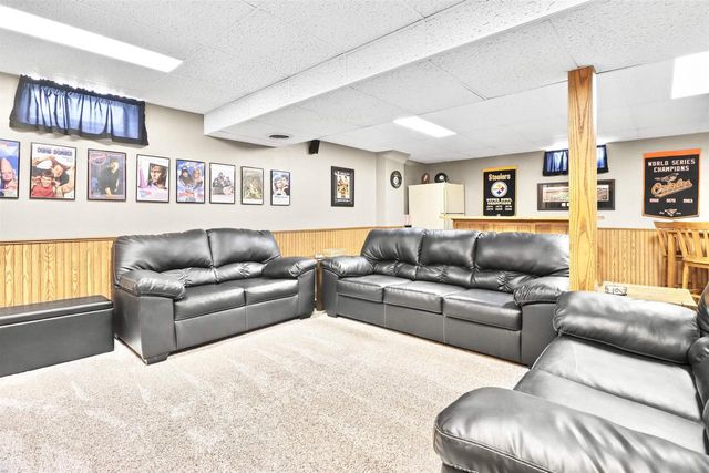 1002 Cherrywood Drive, Waukesha, WI 53188