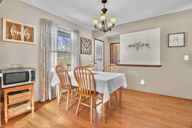 1002 Cherrywood Drive, Waukesha, WI 53188