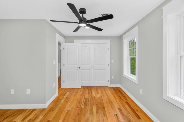 163 Hope St, Seekonk, MA 02771