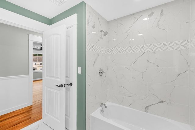163 Hope St, Seekonk, MA 02771