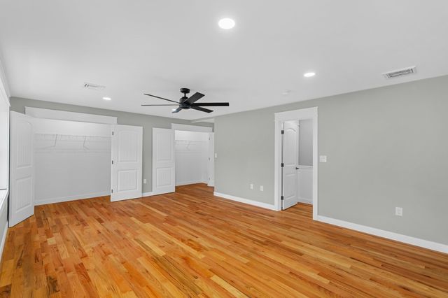 163 Hope St, Seekonk, MA 02771