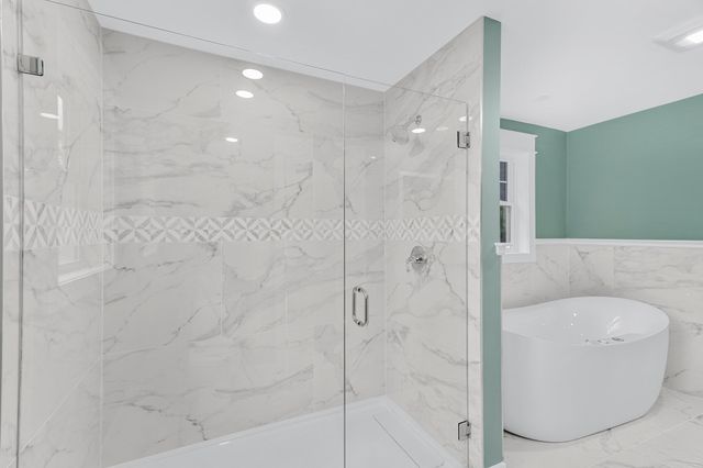 163 Hope St, Seekonk, MA 02771
