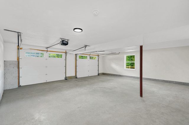 163 Hope St, Seekonk, MA 02771