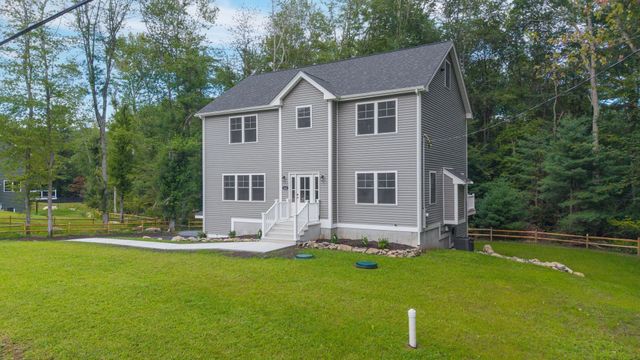 163 Hope St, Seekonk, MA 02771
