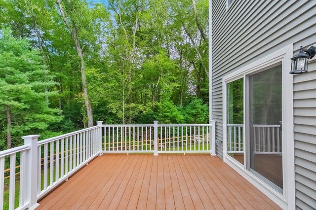 163 Hope St, Seekonk, MA 02771