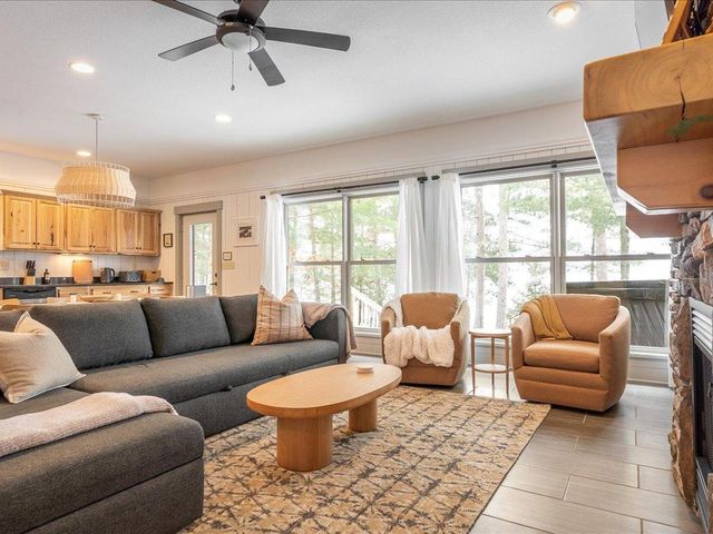 9120 Hunters Lane, Pequot Lakes, MN 56472