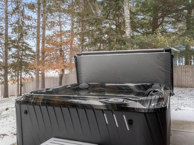 9120 Hunters Lane, Pequot Lakes, MN 56472