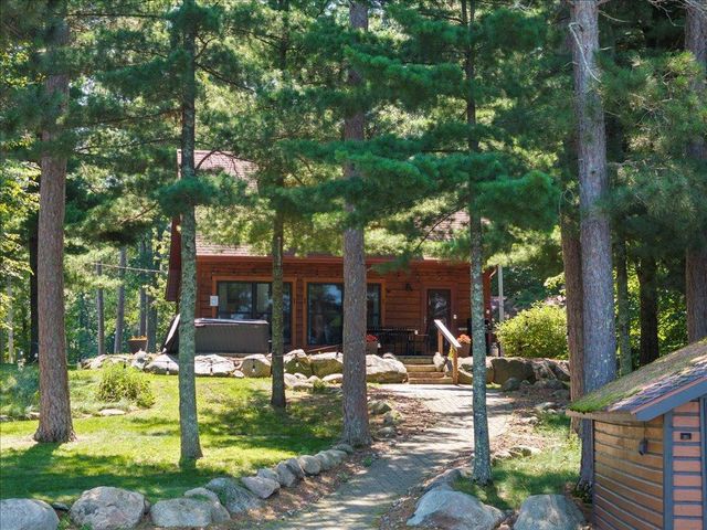 9120 Hunters Lane, Pequot Lakes, MN 56472