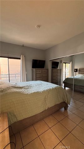 720 W 4th 114, Long Beach, CA 90802