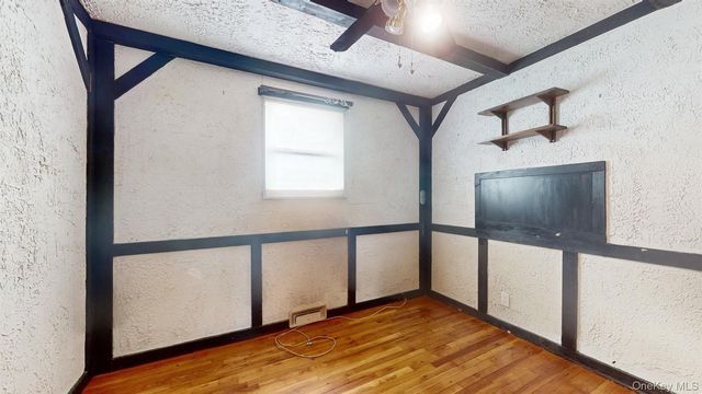 10 Rumbrook Road, Elmsford, NY 10523