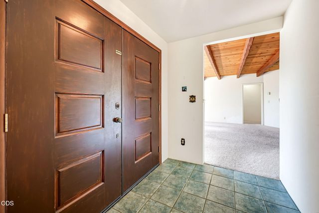 3121 Old Military Road, Medford, OR 97502