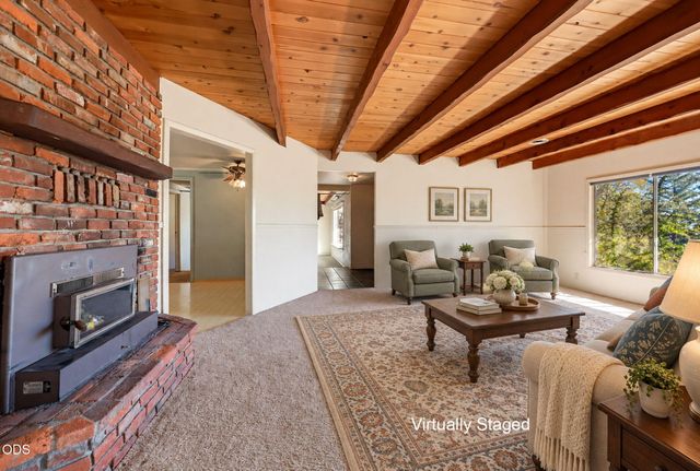 3121 Old Military Road, Medford, OR 97502