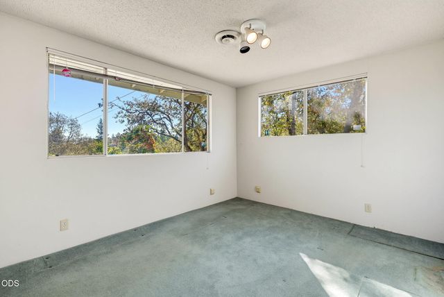 3121 Old Military Road, Medford, OR 97502