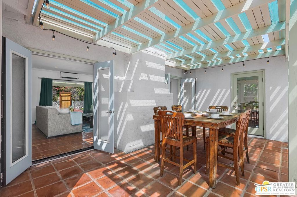 Image 10 of property listing at 630 N Hermosa Drive, Palm Springs, CA 92262