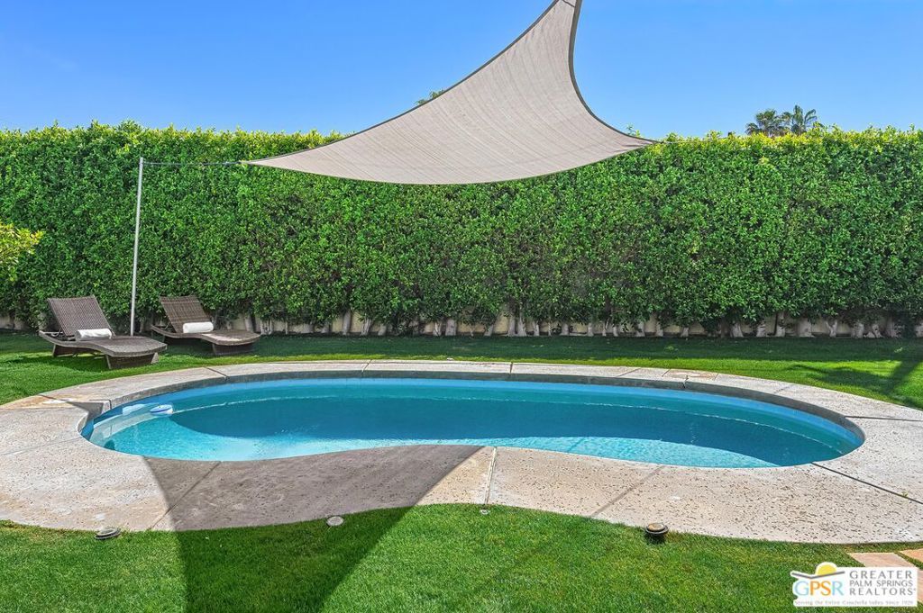 Image 17 of property listing at 630 N Hermosa Drive, Palm Springs, CA 92262