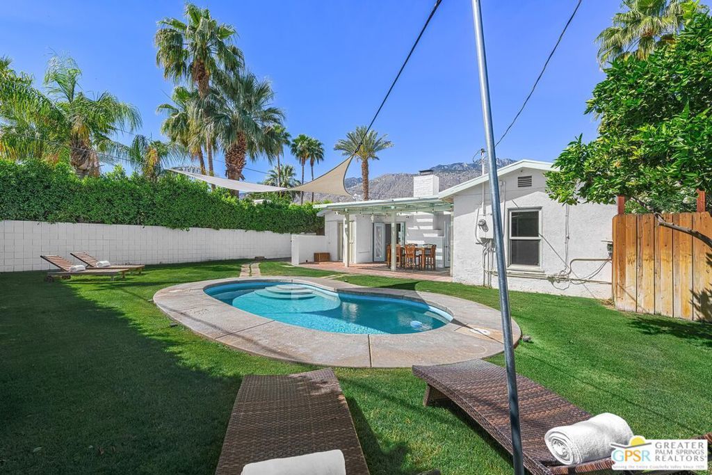 Image 18 of property listing at 630 N Hermosa Drive, Palm Springs, CA 92262