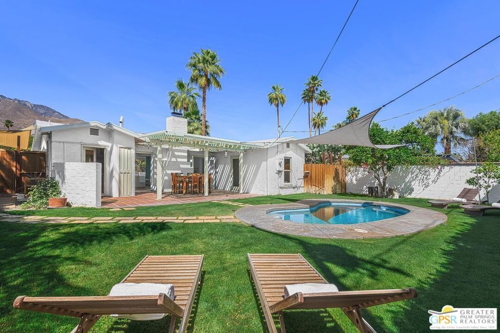 Image 20 of property listing at 630 N Hermosa Drive, Palm Springs, CA 92262