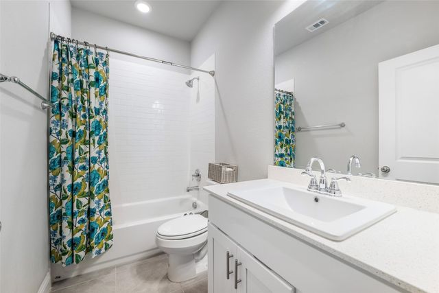 620 Hutchinson Lane, Lewisville, TX 75077