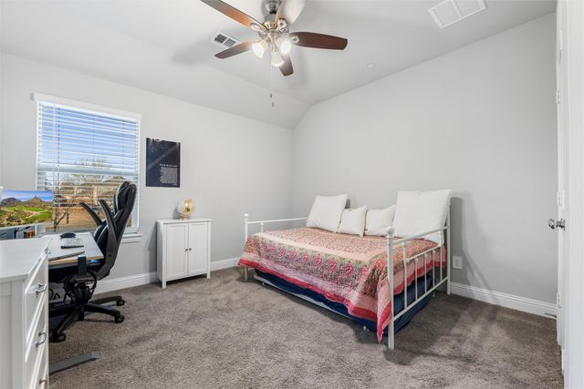 620 Hutchinson Lane, Lewisville, TX 75077