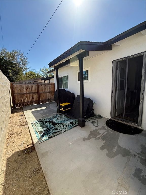 Image 20 of property listing at 241 Costa Mesa St, Unit B, Costa Mesa, CA 92627