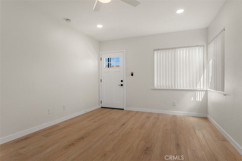 Image 4 of property listing at 241 Costa Mesa St, Unit B, Costa Mesa, CA 92627