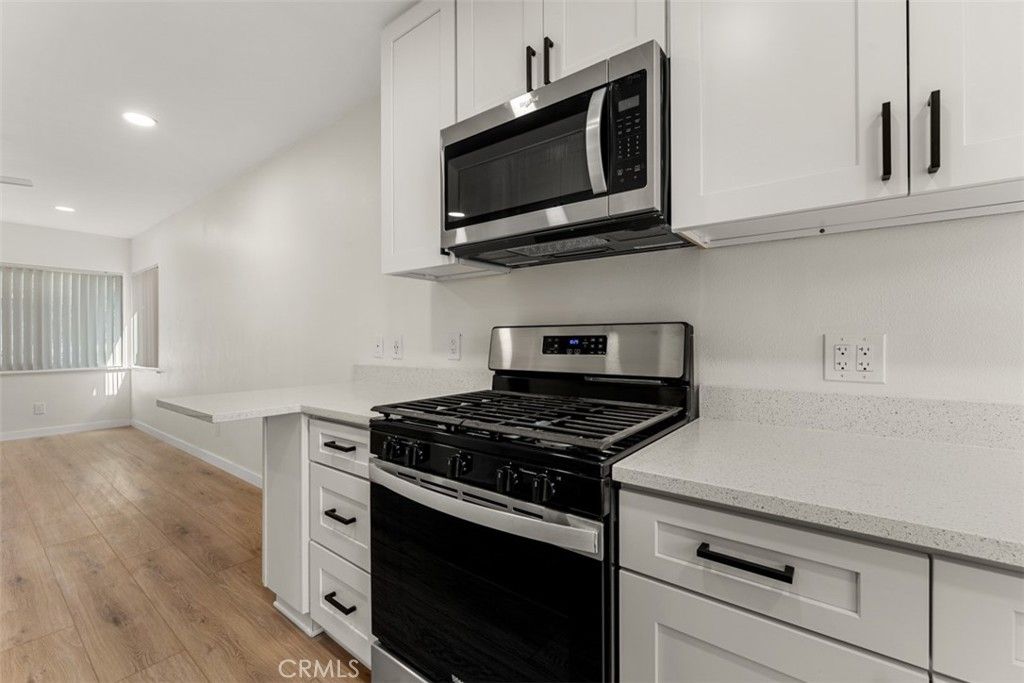 Image 7 of property listing at 241 Costa Mesa St, Unit B, Costa Mesa, CA 92627