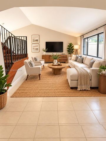 613 Patio Village Way, Weston, FL 33326