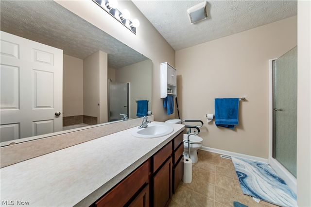 13651 Woodcroft, North Royalton, OH 44133