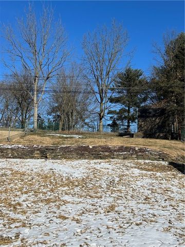 845 Corbett Dr, Castle Shannon, PA 15234