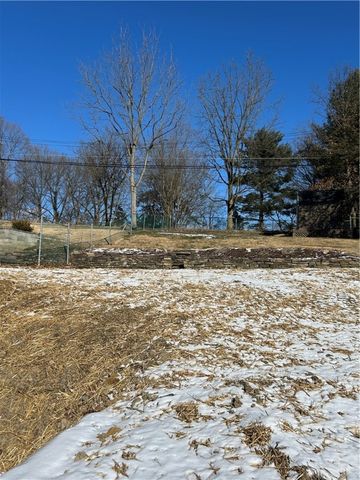 845 Corbett Dr, Castle Shannon, PA 15234